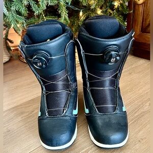 Vans Brystal Snowboard Boots